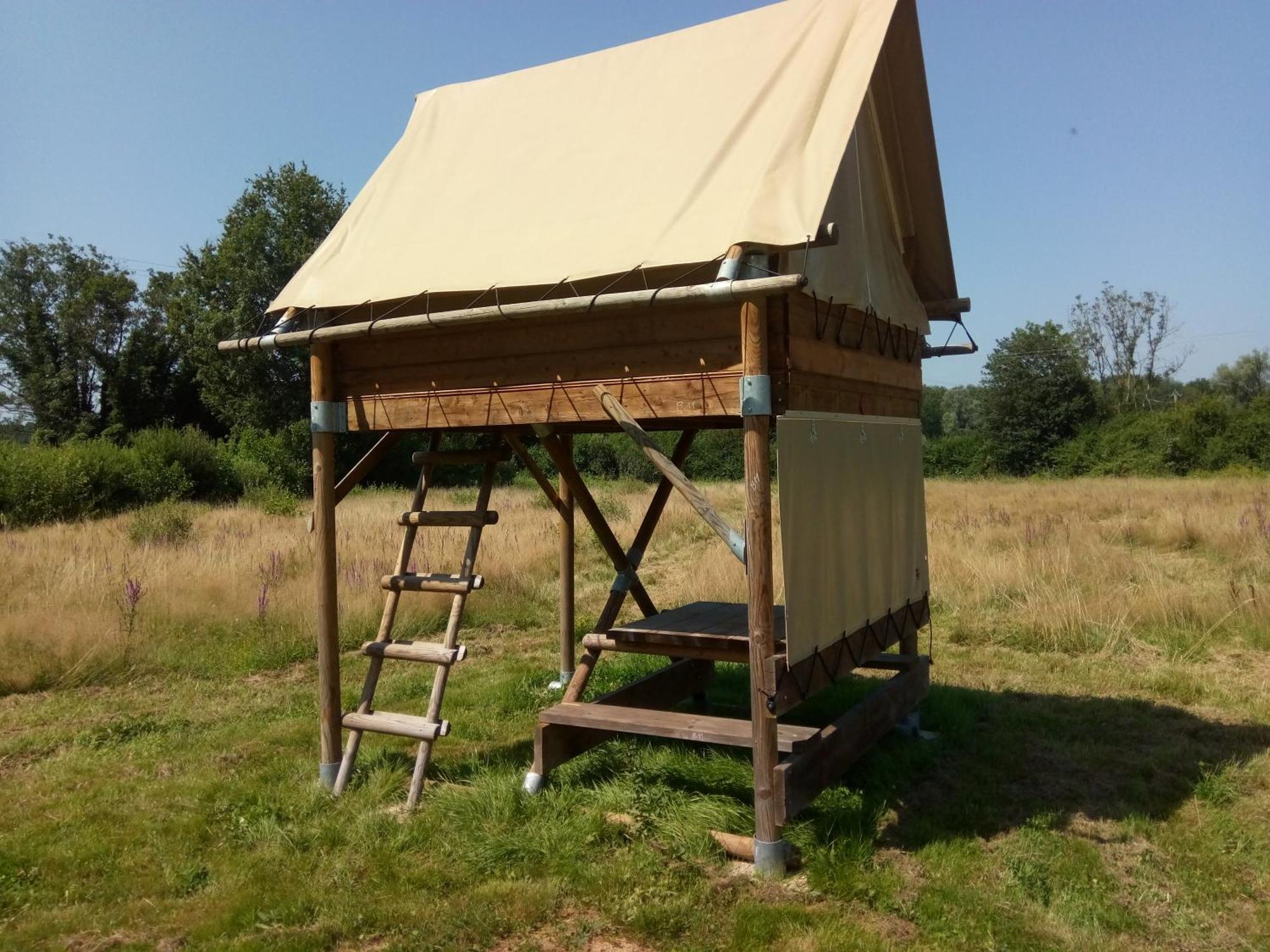 Bivouac Hotel Le Fay Buitenkant foto